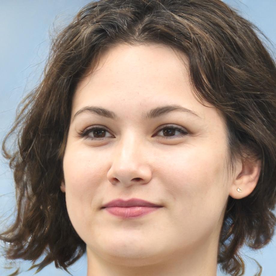 Sarah Weber - Investment Analystin